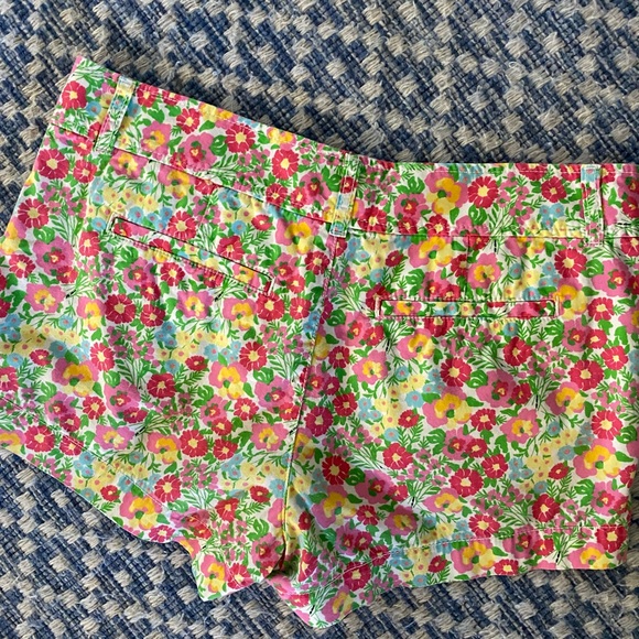 Lilly Pulitzer Shorts - Picture 3 of 4
